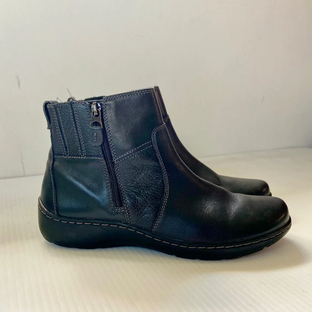 Clarks Cora Grace Ankle Booties Black Leather Womens 8.5 M